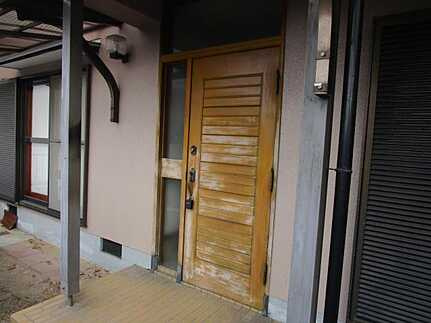 東区戸坂新町2丁目の玄関