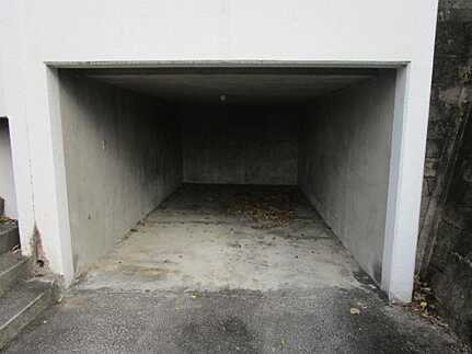 東区戸坂新町2丁目の駐車場