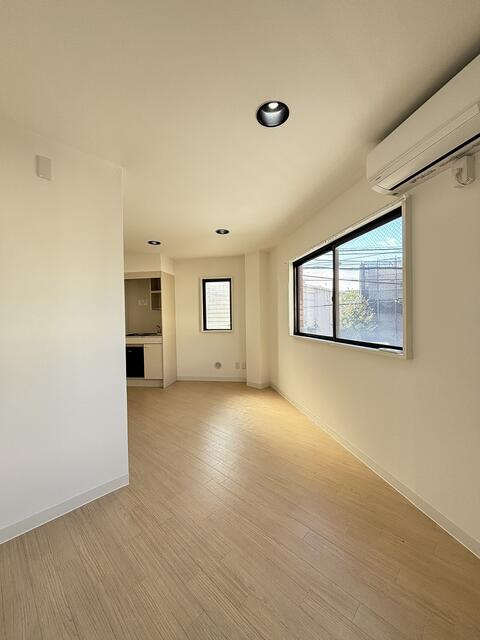 クロスロード東新小岩の居間・リビング