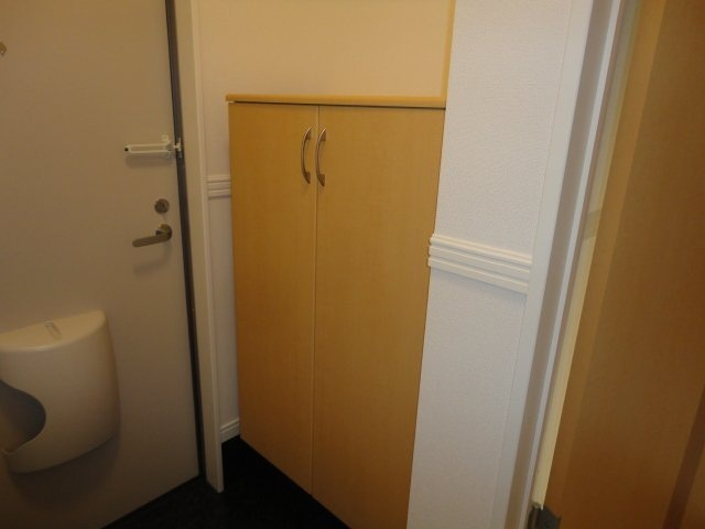 アルモかたばみの玄関