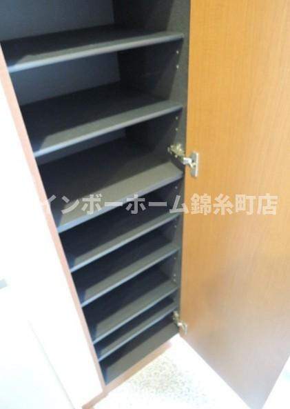 アムールグリーンの玄関