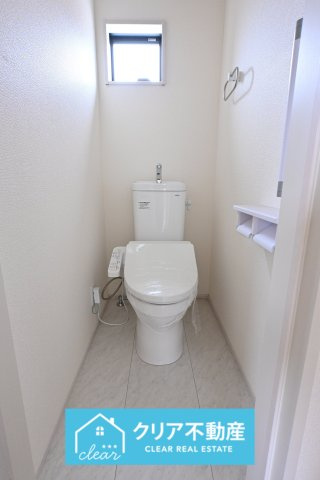 【トイレ】 | 第３富士見町時沢6号棟 | 白で統一されたトイレは清潔感もあって明るい空間です♪
