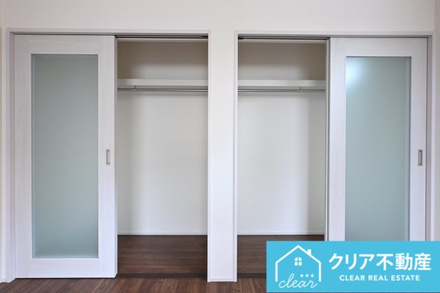 【収納】 | 第３富士見町時沢6号棟 | ２つに分かれた収納は家族で分けて使えてとっても便利◎