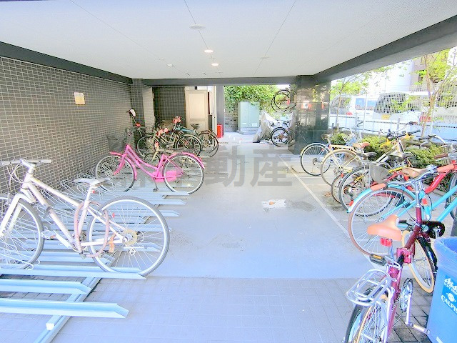 ジーベック平和島のその他共用部分|屋根付駐輪場