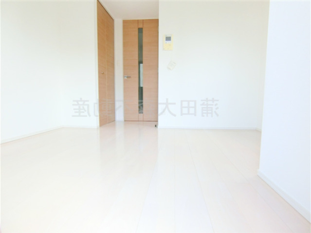 ジーベック平和島の居間・リビング