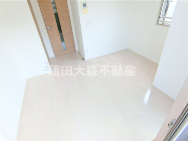 ジーベック平和島の居間・リビング