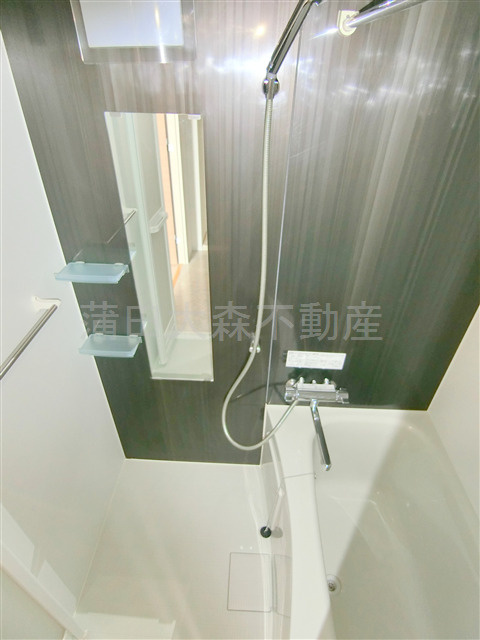 ジーベック平和島の浴室