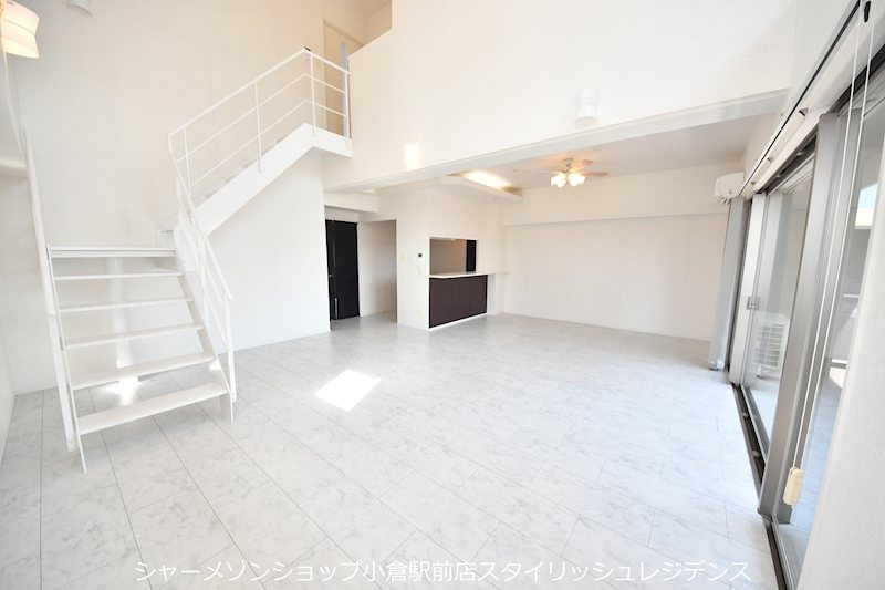 Bay Side Asanoの居間・リビング