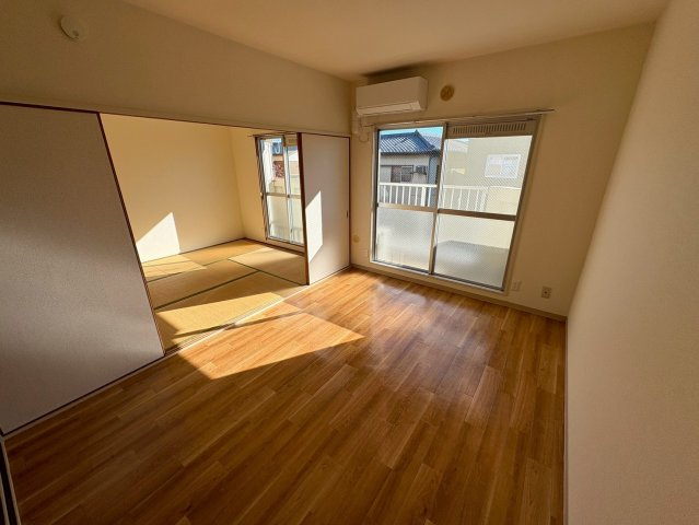 グリーンタウン本中山の居間・リビング