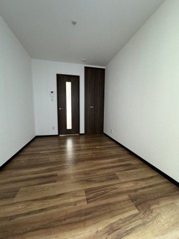 紀の川市貴志川町長山のアパートの居間・リビング