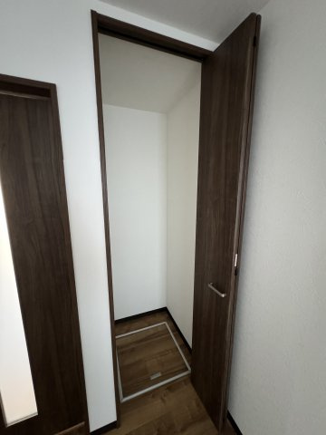 紀の川市貴志川町長山のアパートの収納