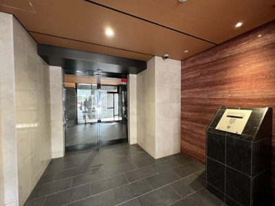 【エントランス】 | エスライズ西本町