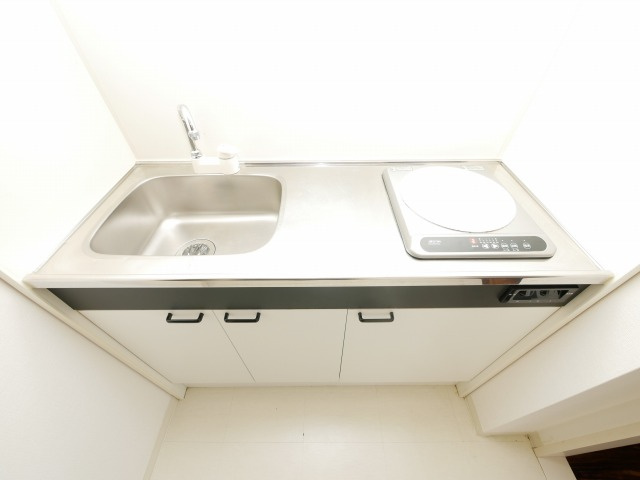 大阪市淀川区十三本町２丁目の賃貸マンションのキッチン