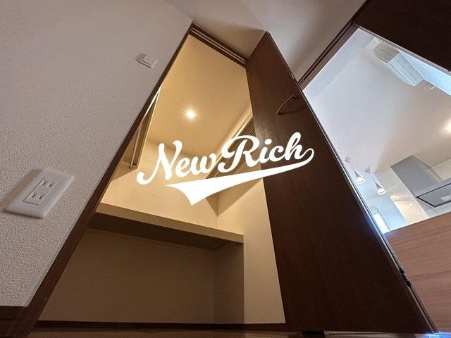 前橋市西片貝町３丁目のアパートの収納