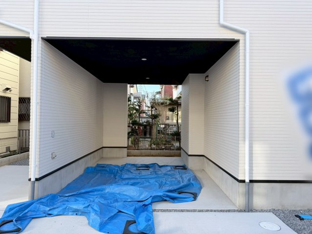 川口市伊刈11期　新築一戸建て　１号棟の駐車場|駐車場があるので、車を買う予定の方も安心です