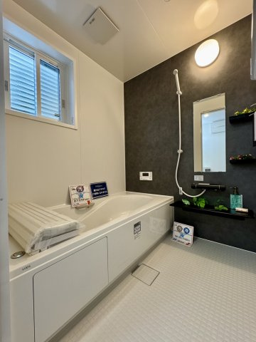 【Z空調】渋川市行幸田　限定1棟　新築建売の浴室