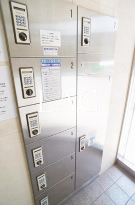 【その他共用部分】 | スカイコート東日本橋 | 宅配ボックスです。