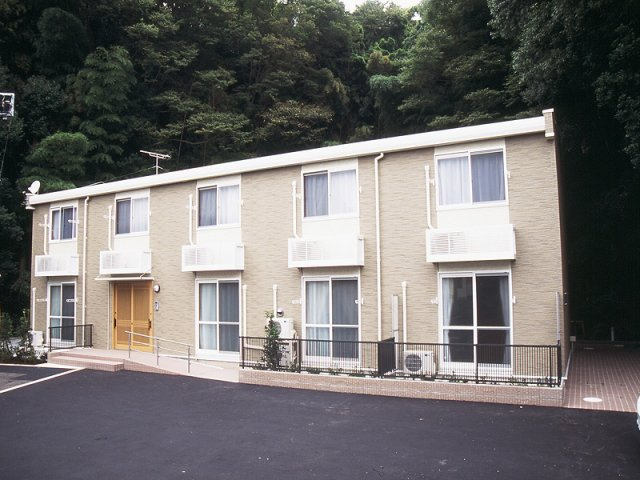 レオパレスＯＭＯＴＥⅢの外観