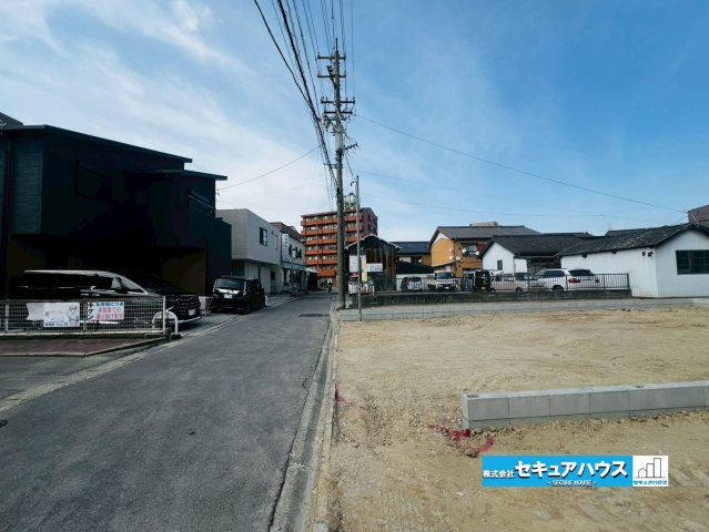 【同施工物件ご案内可能】東海市名和町一番畑　全3棟の前面道路含む現地写真|事前予約にて現地ご見学いただけます！お気軽にお問い合わせください♪
■株式会社　セキュアハウス■
住宅ローンに強く、知識、経験豊富なスタッフ在籍
お客様に寄り添い、ご成約後もサポート致します