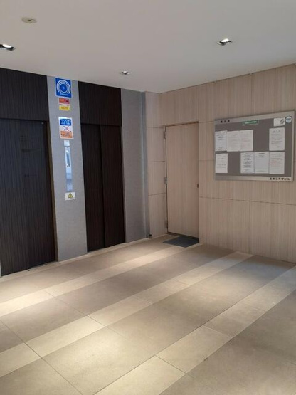 【エントランス】 | 正栄プラザビル | 清潔なエントランスです