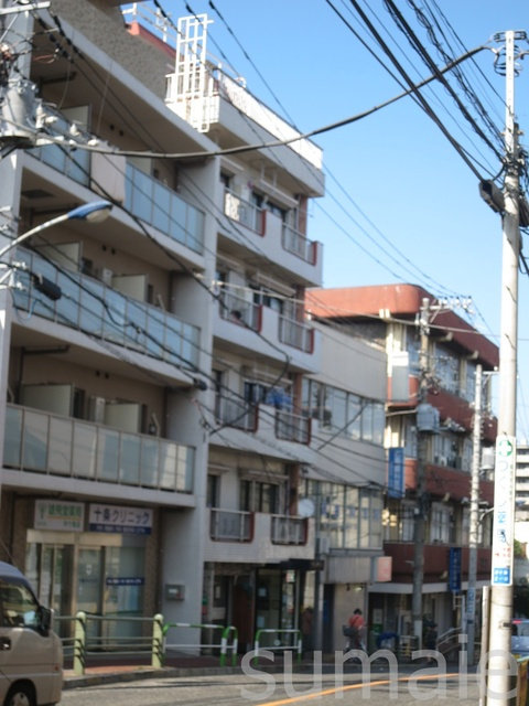 東京マンションの外観|コンビニが近くにあります♪