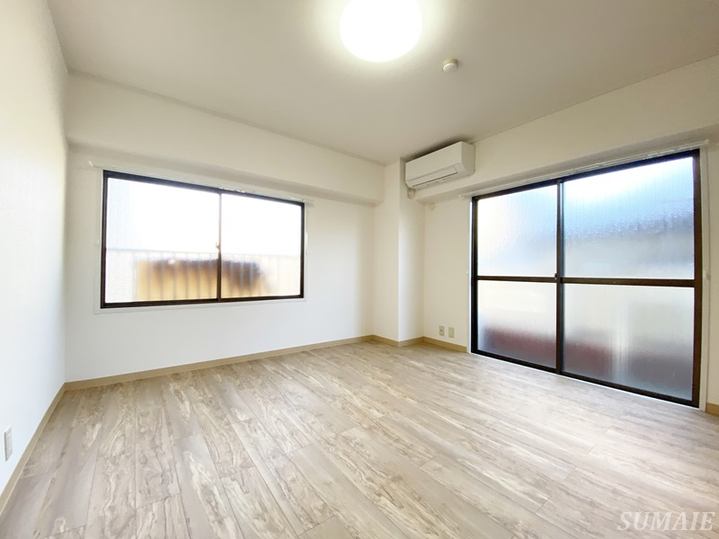 東京マンションの洋室|間取り左側の6帖の洋室です☆