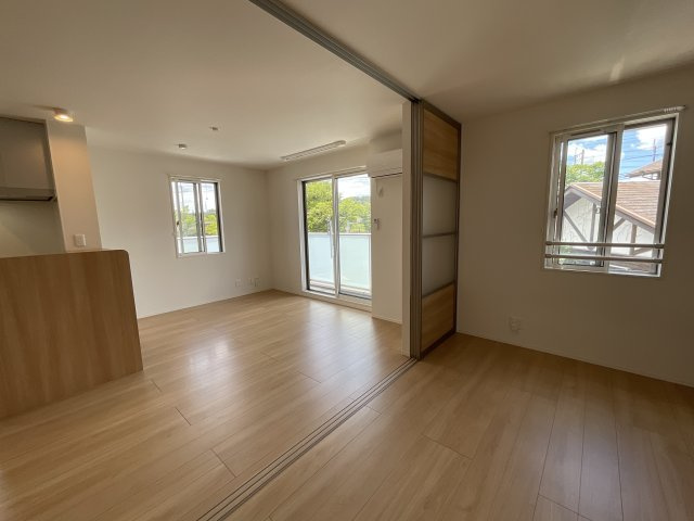 【居間・リビング】 | （仮称）D-ROOM三田市南ヶ丘１丁目 | 同施工会社のイメージ写真です。