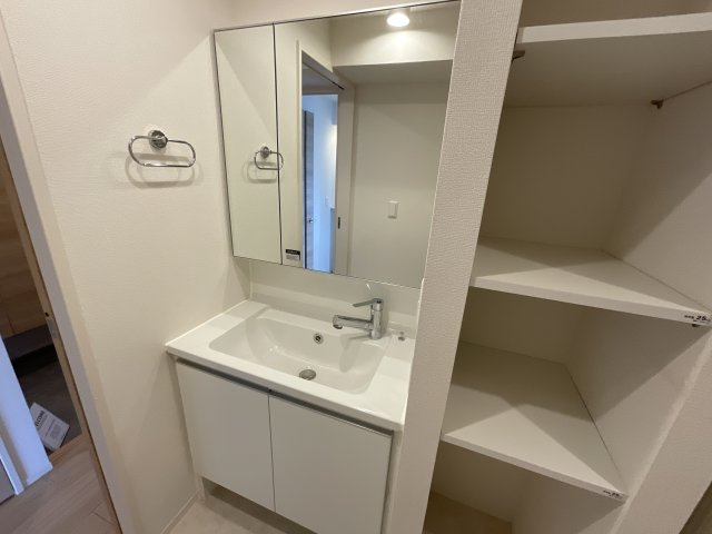 【独立洗面台】 | （仮称）D-ROOM三田市南ヶ丘１丁目 | 同施工会社のイメージ写真です。