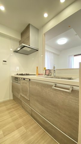 ダイアパレス宝塚クオリテージⅣのキッチン|システムキッチン