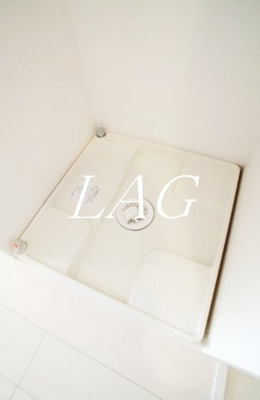 【設備】 | リブリ・アイ＆SH | 室内洗濯機置き場です。