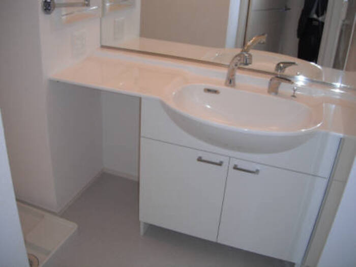 レジデンス Ｉ’ｍ Ⅱの独立洗面台|洗面室