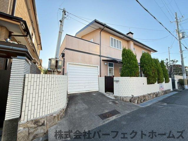 東香里2丁目戸建の駐車場|駐車スペースもあります