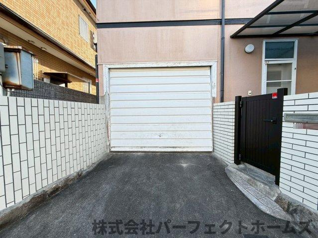 東香里2丁目戸建の駐車場|駐車場です