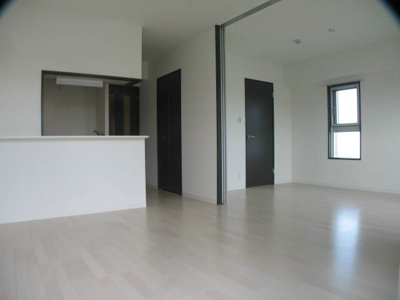 【居間・リビング】 | フェリチッタ川口 | ゆったり過ごせる居間です