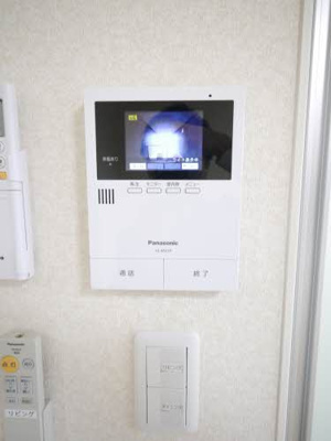 【セキュリティ】 | プレミアスヴィラ ** | 【プレミアスヴィラ】急な来客でもTVインターホンで確認が出来て安心です☆