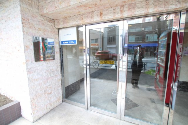 【エントランス】