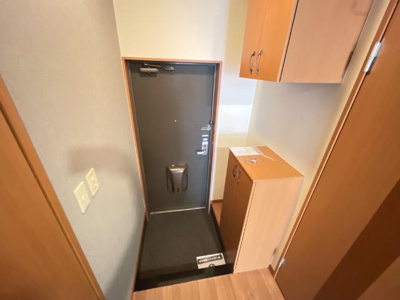 【玄関】 | リバーサイドレジデンス | 玄関