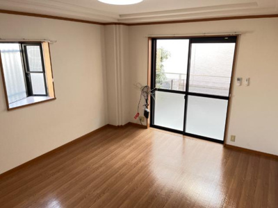 【居間・リビング】 | リバーサイドレジデンス | リビング