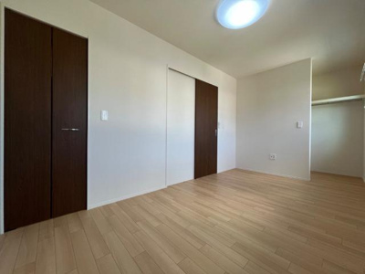 【内装】 | レスポワール | 洋室