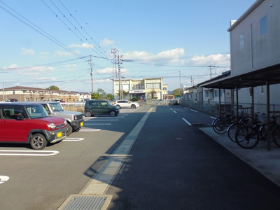 【駐車場】 | ステラ | 駐車場