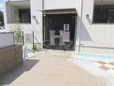 【エントランス】 | UT浮間 | 清潔なエントランスです