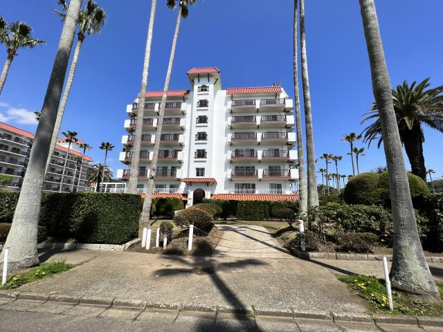 海まで2分！逗子マリーナ5号棟　1階の外観|外観