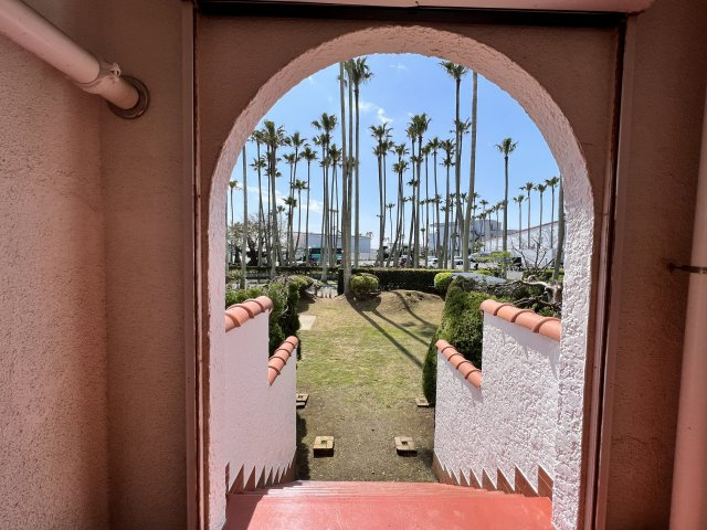 海まで2分！逗子マリーナ5号棟　1階のその他共用部分|敷地内