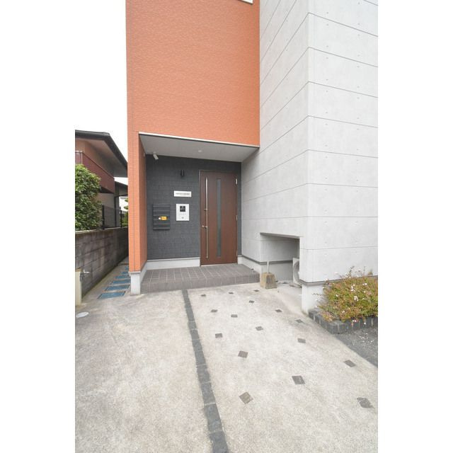 アルバーノ久留米のエントランス|清潔なエントランス♪