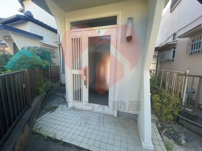 【エントランス】 | 泉南市樽井３丁目戸建