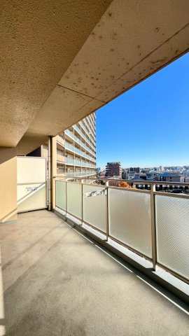 リバティパーク枚方F棟のバルコニー