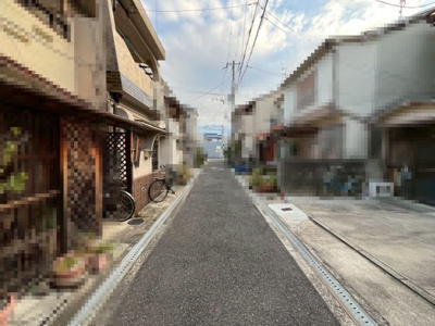 【前面道路含む現地写真】 | 浜寺船尾町西２丁　中古テラスハウス | 業務スーパー鳳店まで徒歩１２分！サンディ諏訪ノ森店まで徒歩１４分！コノミヤ浜寺石津店まで徒歩１８分！毎日のお買い物に便利な立地♪