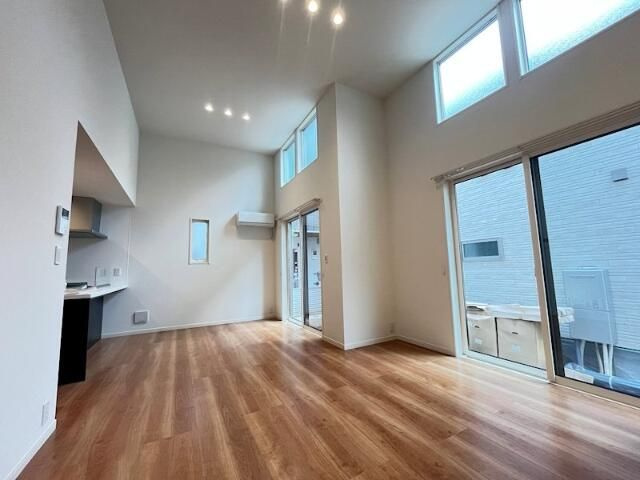 豊玉北１丁目貸家Ｂ棟の居間・リビング