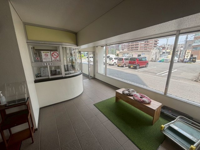 奈良パークハイツのエントランス