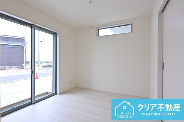 【洋室】 | 第３富士見町時沢9号棟★太陽光パネル付き★ | 家族のくつろぎの空間や、小さなお子様の遊び場としても◎
